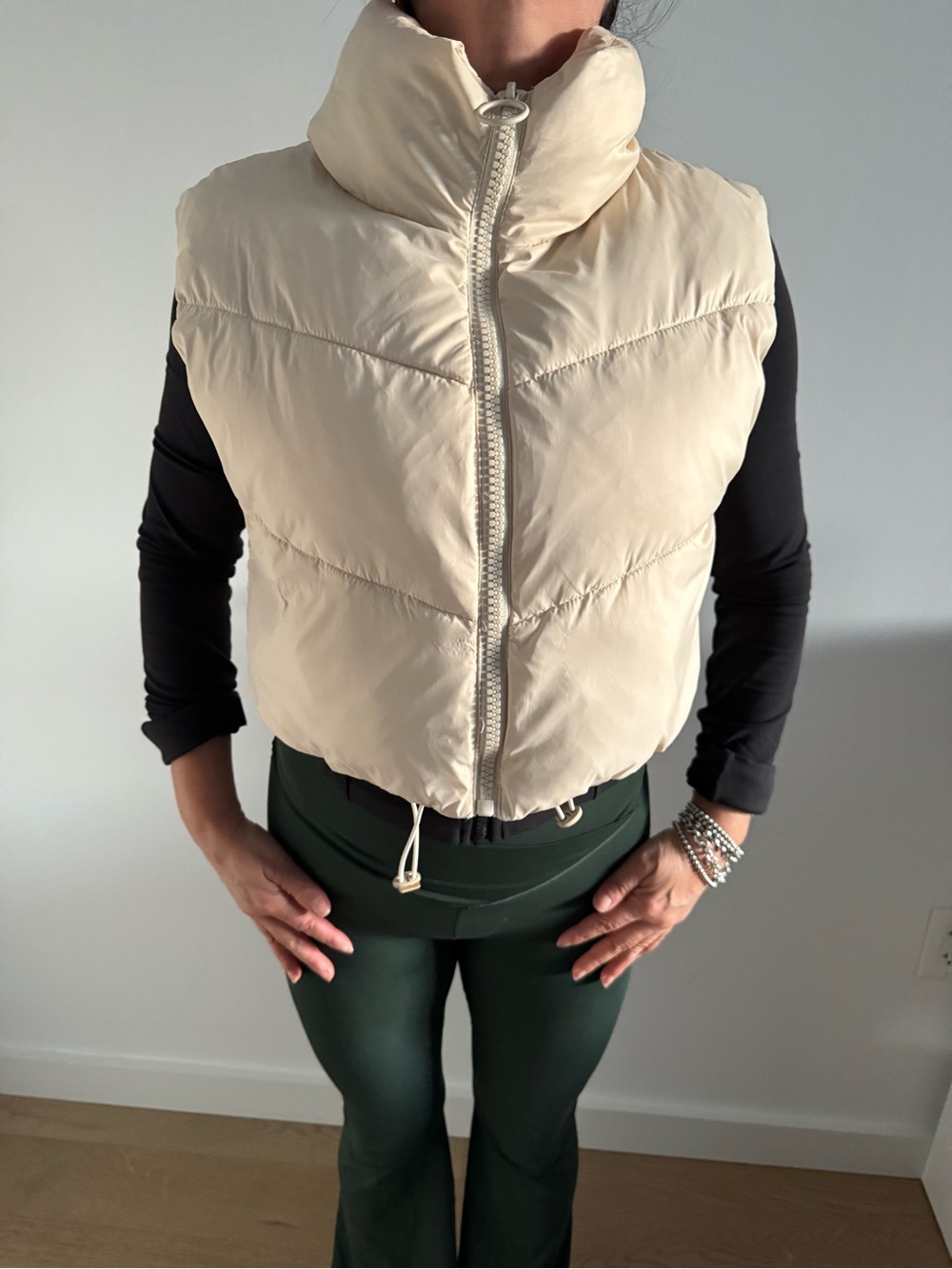 stradivarius Cream Quilted Puffer Vest